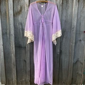 -VINTAGE LAVENDER SHEER ROBE-